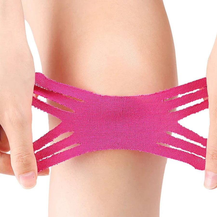 Bande de taping kinésiologique adhésive pour le maintien articulaire